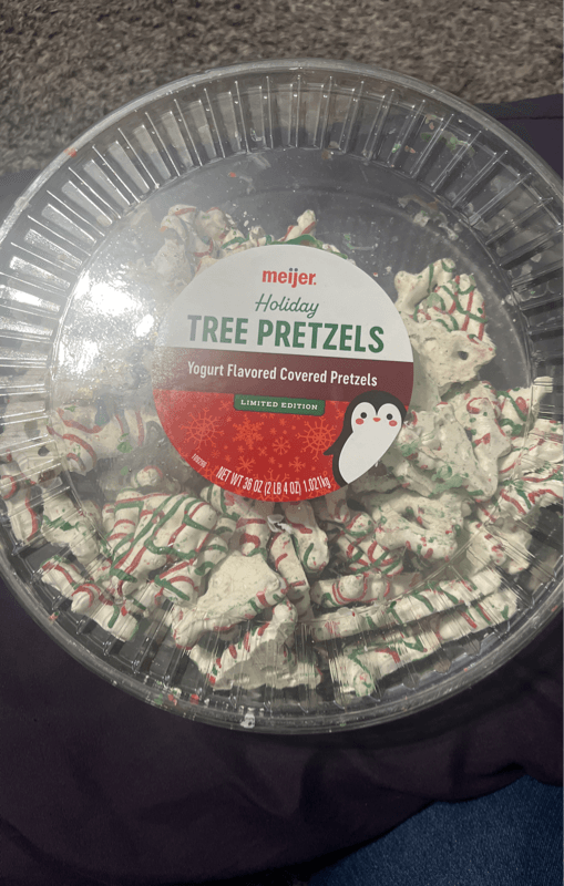 Meijer Yogurt Flavored Covered Holiday Tree Pretzels