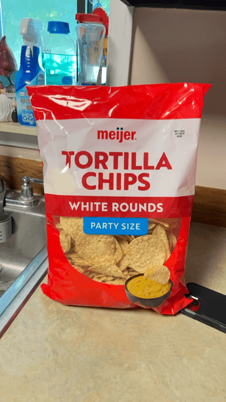Meijer White Rounds Tortilla Chips Party Size