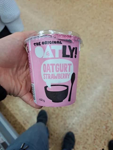 Oatly! Oatgurt Strawberry