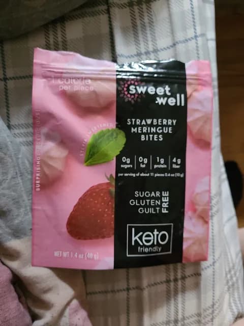 Sweet Well Strawberry Meringue Bites