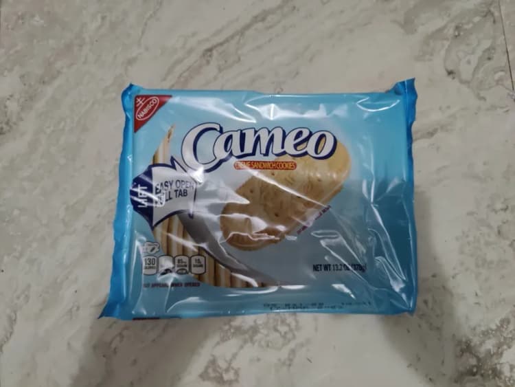 Nabisco Cameo Creme Sandwich Cookies