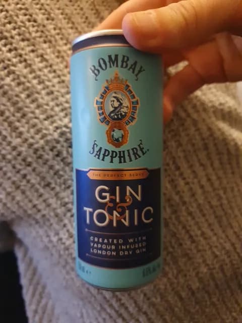 Bombay Sapphire Gin & Tonic