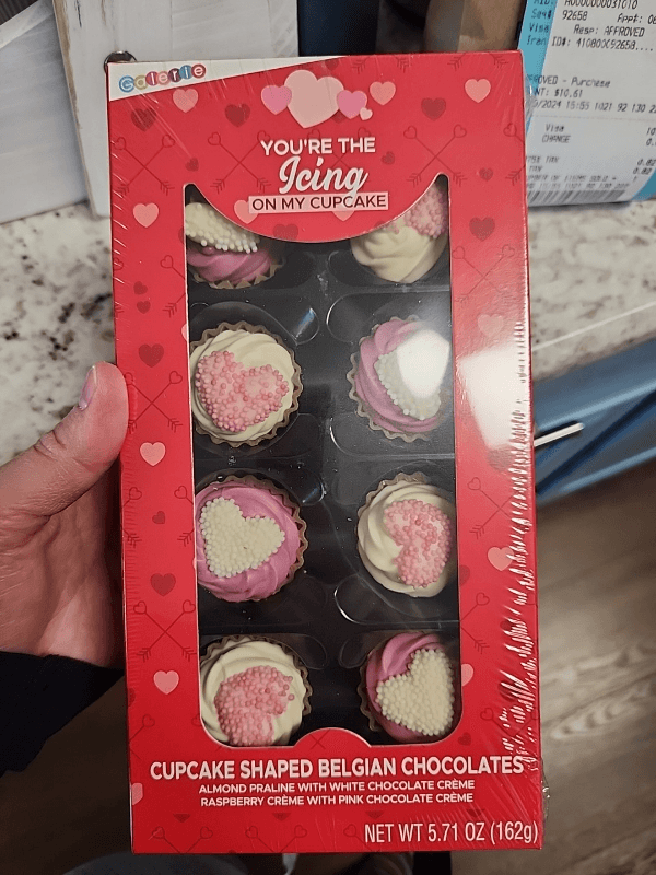 Galerie You'Re The Icing On My Cupcake Cupcake Shaped Belgian Chocolates