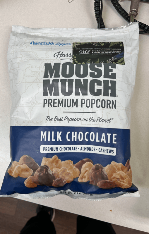Harry & David Moose Munch Premium Popcorn Milk Chocolate
