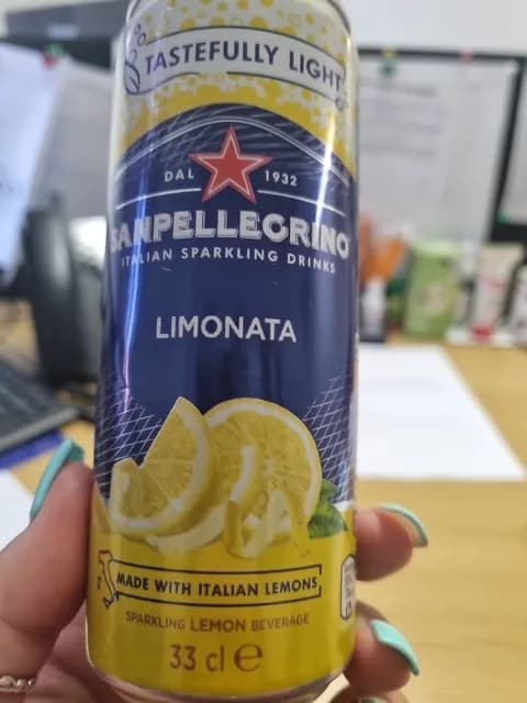 San Pellegrino Italian Sparkling Drinks, Lemon Flavor