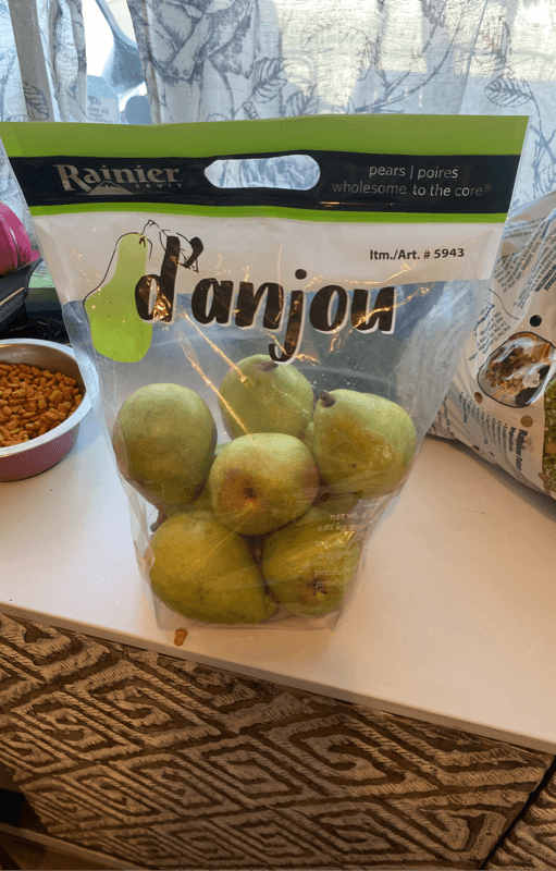 Rainier Fruit D'Anjou Pears