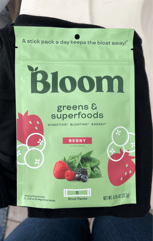 Bloom Greens & Superfoods Berry