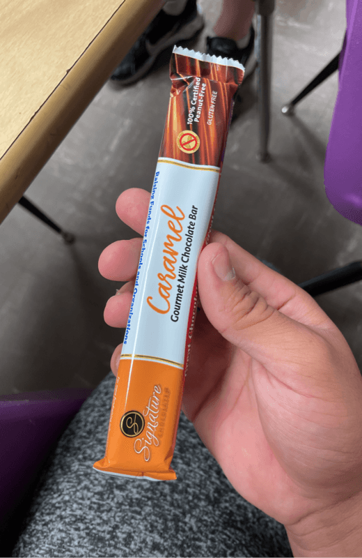 Signature Chocolates Caramel Gourmet Milk Chocolate Bar