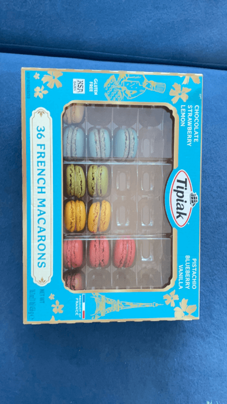 Tipiak 36 Chocolate, Strawberry, Lemon, Pistachio, Blueberry, Vanilla French Macarons
