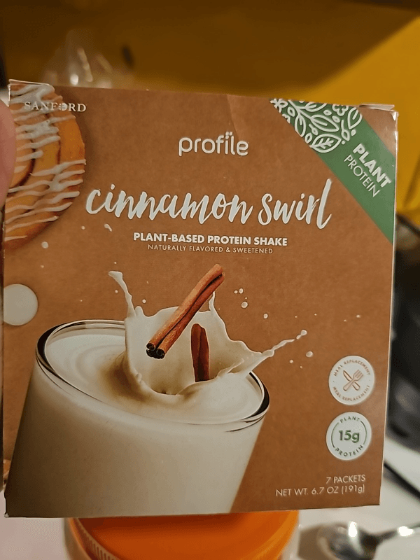 Profile Cinnamon Swirl Plant-Based Protein Shake