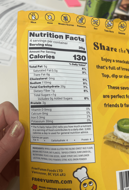 Freeyumm Crackers Zesty Cheeze Flavored Snacks