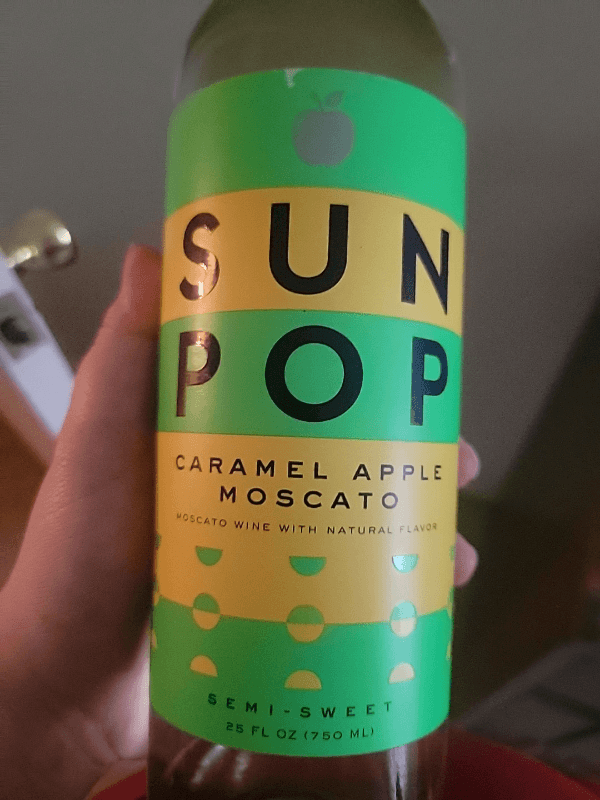 Sun Pop Caramel Apple Moscato Semi-Sweet