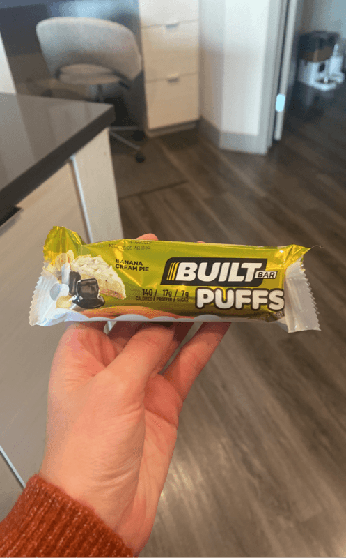 Built Bar Banana Cream Pie Puffs