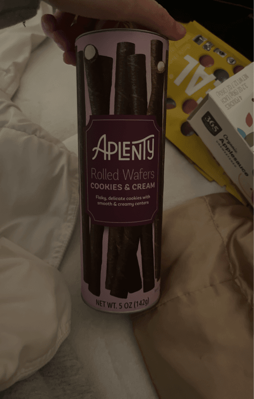 Aplenty Rolled Wafers Cookies & Cream