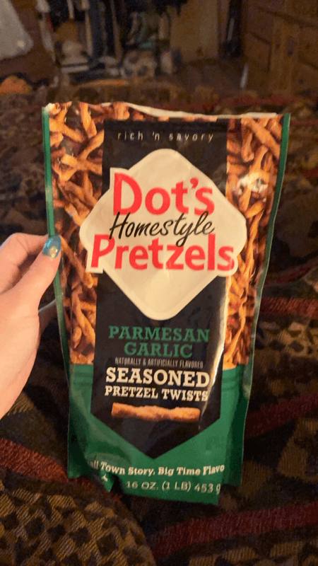 Dot'S Homestyle Pretzels Parmesan Garlic Seasoned Pretzel Twists