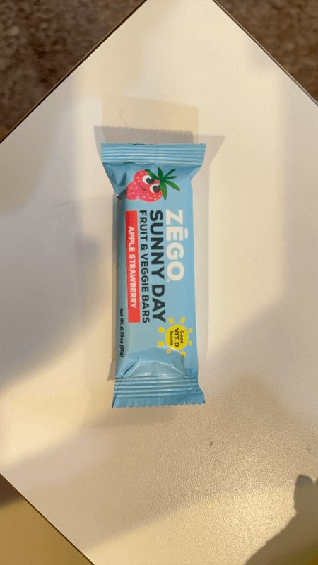 Zēgo Sunny Day Fruit & Veggie Bars Apple Strawberry