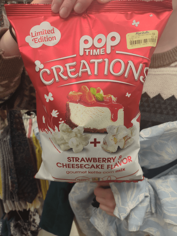 Pop Time Creations Strawberry & Cheesecake Flavor Gourmet Kettle Corn Mix
