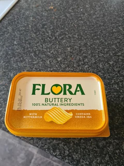 Flora Buttery With Buttermilk