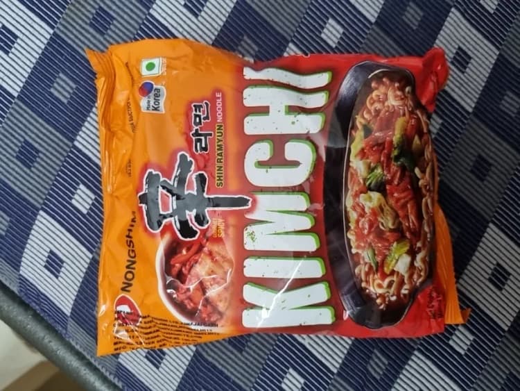 Nongshim Kimchi Shin Ramyun Noodle