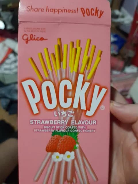 Glico Pocky Strawberry Flavour