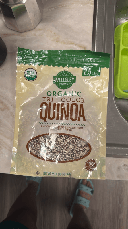 Wellsley Farms Organic Tri-Color Quinoa