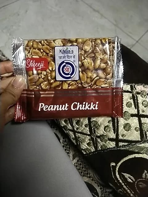 Karia'S Shreeji Peanut Chikki