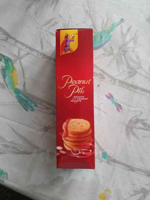 Ebm Peanut Pik Biscuits With Crunchy Peanuts
