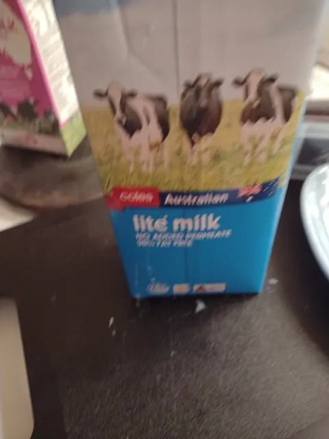 Coles Australian Lite Milk