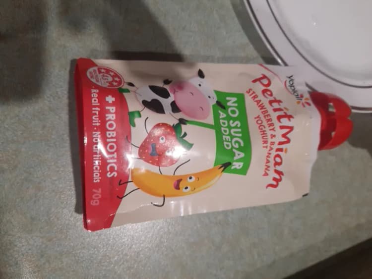 Yoplait Petit Miam Strawberry & Banana Yoghurt