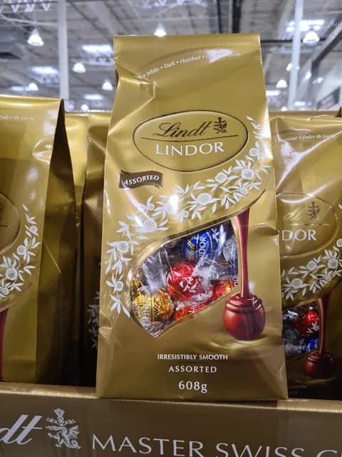 Lindt Lindor Assorted Milk, White And Dark Chocolates With A Smooth Filling