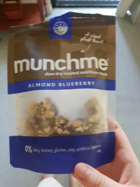 Munchme Almond Blueberry Slow Dry-Roasted Nutritious Snack