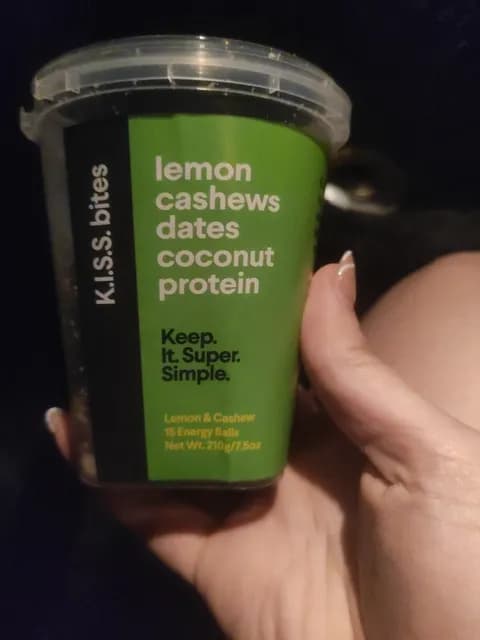 K.I.S.S. Bites Lemon & Cashew Energy Balls