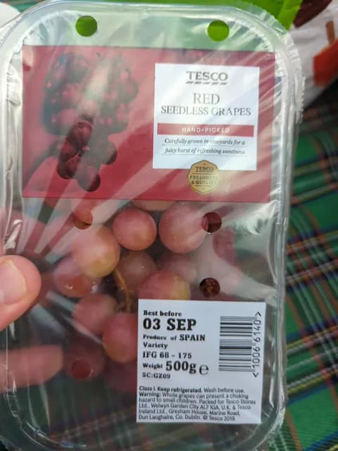 Tesco Red Seedless Grapes