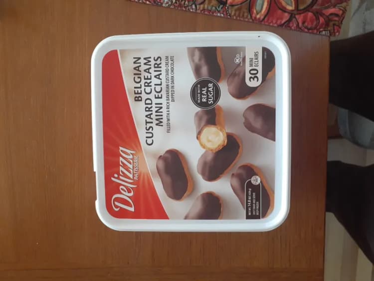 Delizza Patisserie Belgian Custard Cream Mini Eclairs