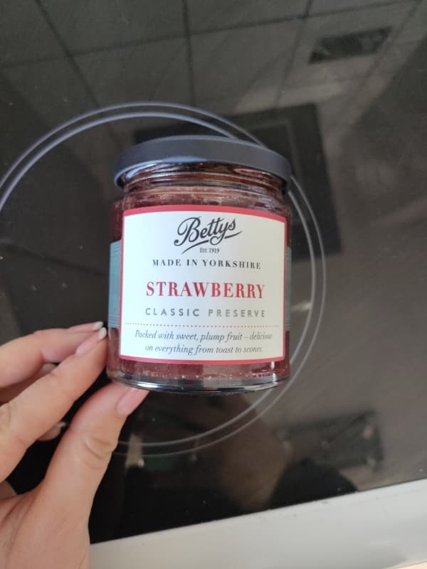 Bettys Strawberry Extra Jam