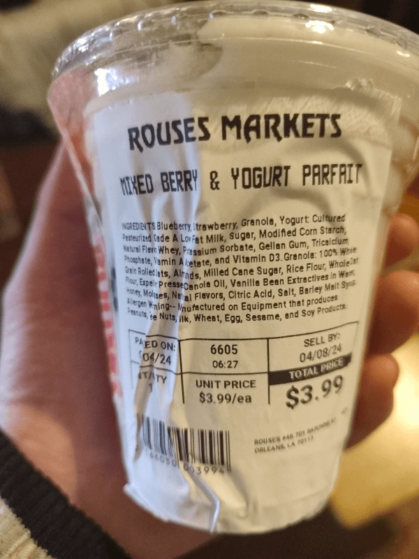 Rouses Markets Mixed Berry & Yogurt Parfait