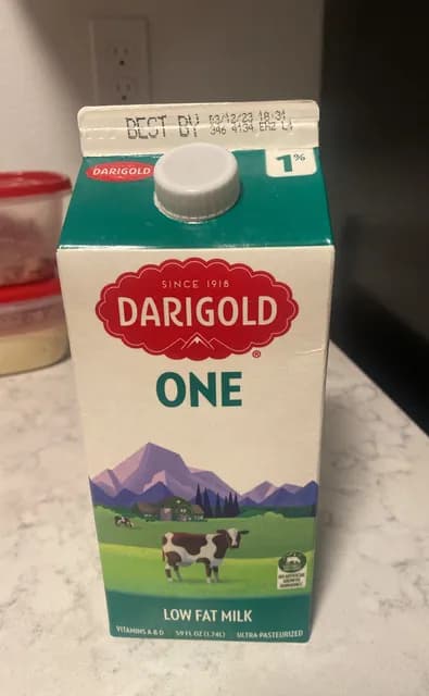 Darigold One Low Fat Milk
