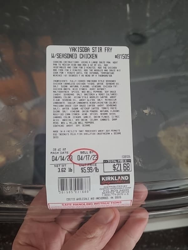 Kirkland Signature Yakisoba Stir Fry With Seasoned Chicken