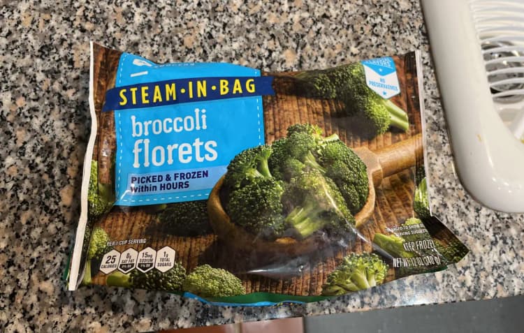 Se Grocers Steam In Bag Broccoli Florets