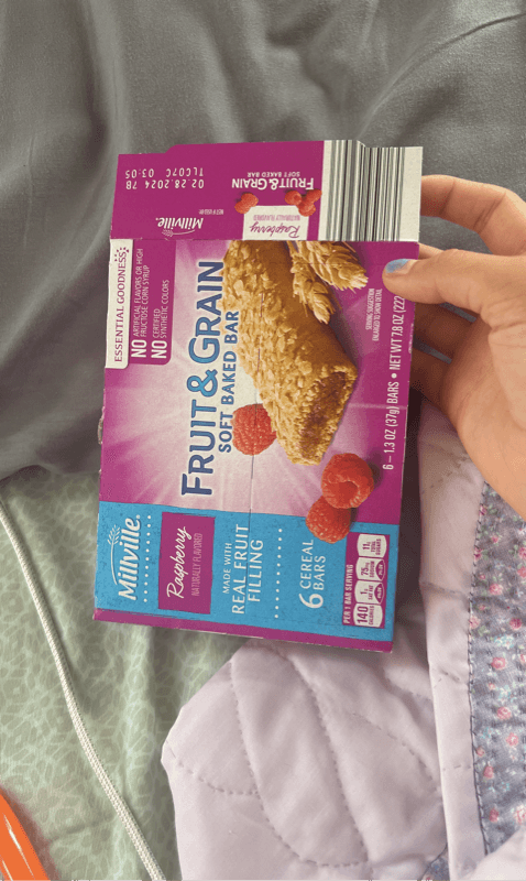 Millville Raspberry Fruit & Grain Soft Baked Bar