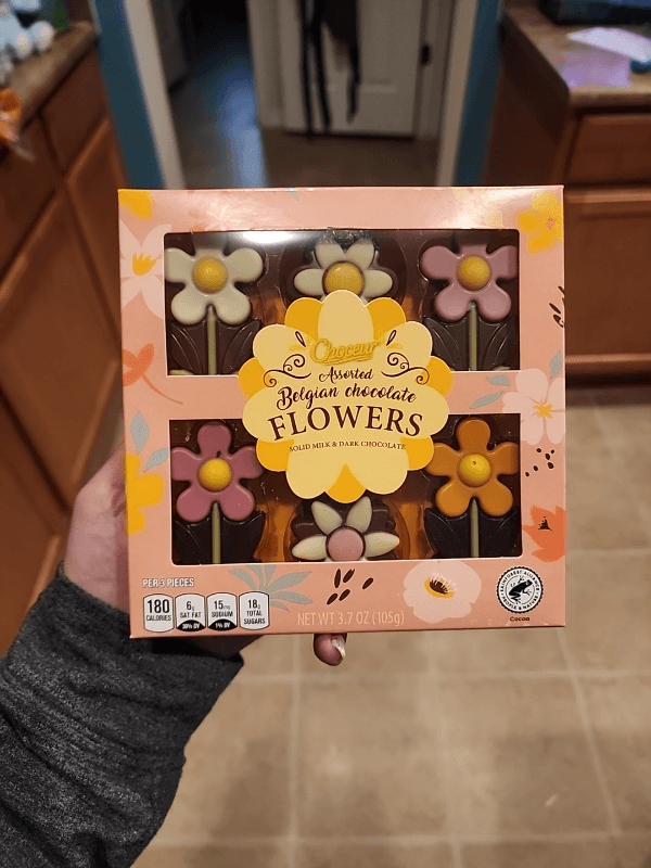 Choceur Assorted Belgian Chocolate Flowers Solid Milk & Dark Chocolate
