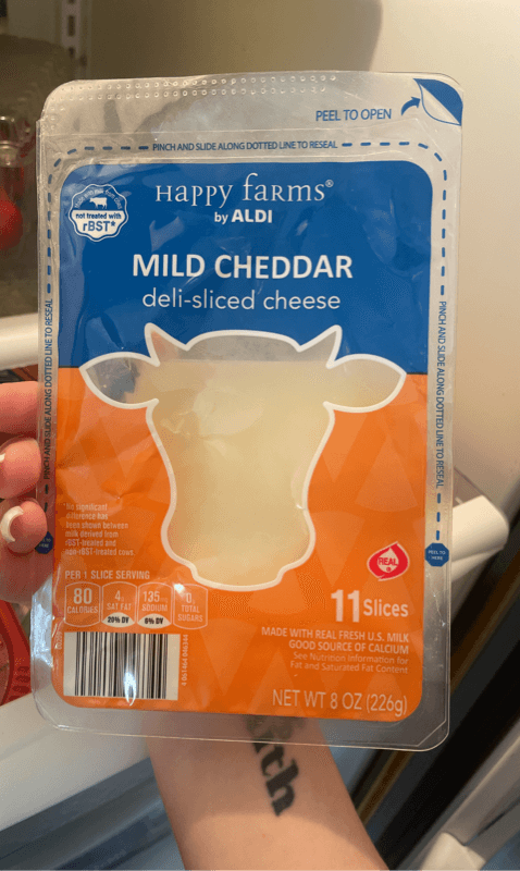 Happy Farms Mild Cheddar Deli-Sliced Cheese