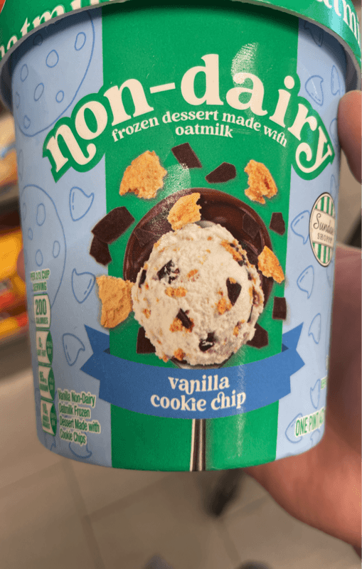 Sundae Shoppe Vanilla Cookie Chip Non-Dairy  Dessert Made With Oatmilk