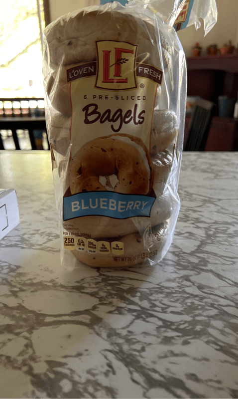 L'Oven Fresh 6 Pre-Sliced Bagels Blueberry