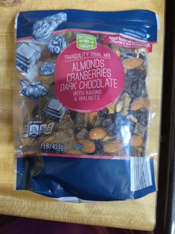 Southern Grove Tranquility Trail Mix Almonds Cranberries Dark Chocolate With Raisins & Walnuts