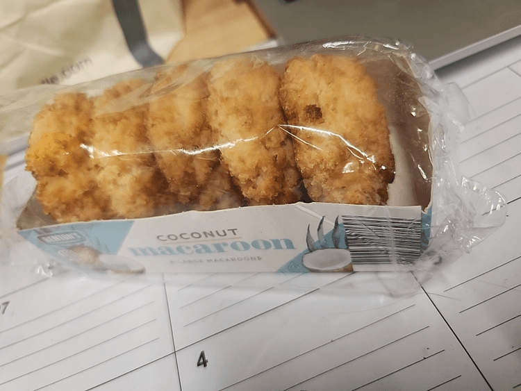 Benton'S Coconut Macaroons