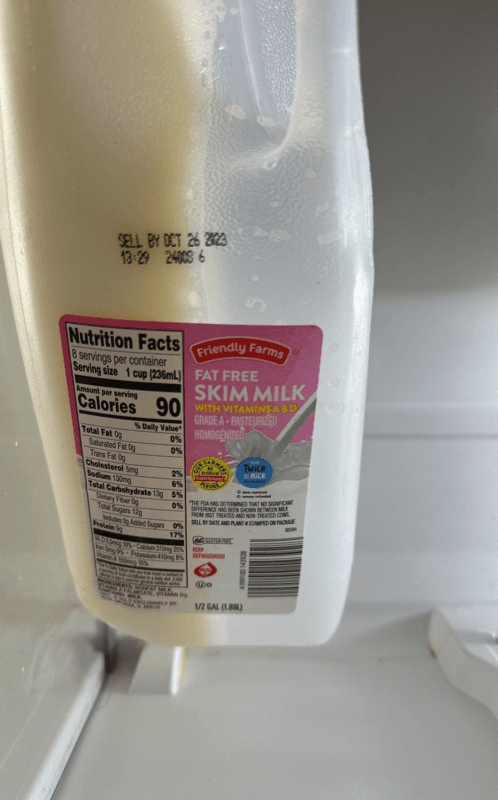Friendly Farms Fat Free Skim Milk
