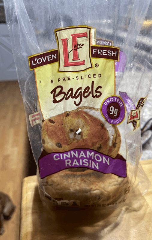 L'Oven Fresh 6 Pre-Sliced Bagels Cinnamon Raisin
