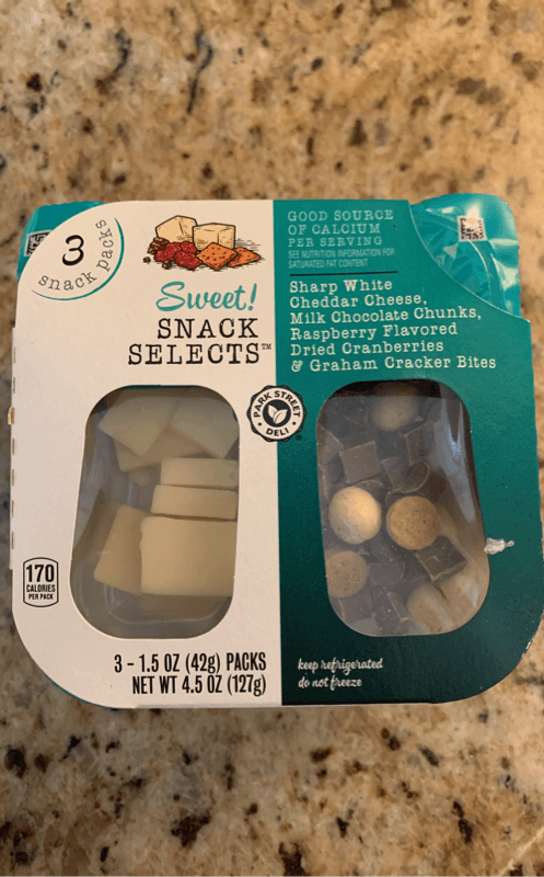 Park Street Deli Snack Selects Sharp White Cheddar Cheese, Milk Chocolate Chunks, Raspberry Flavored Dried Cranberries & Graham Cracker Bites
