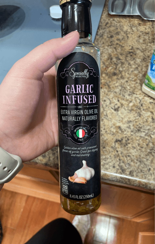 Specially Selected Garlic Infused Extra Virgin Olive Oil